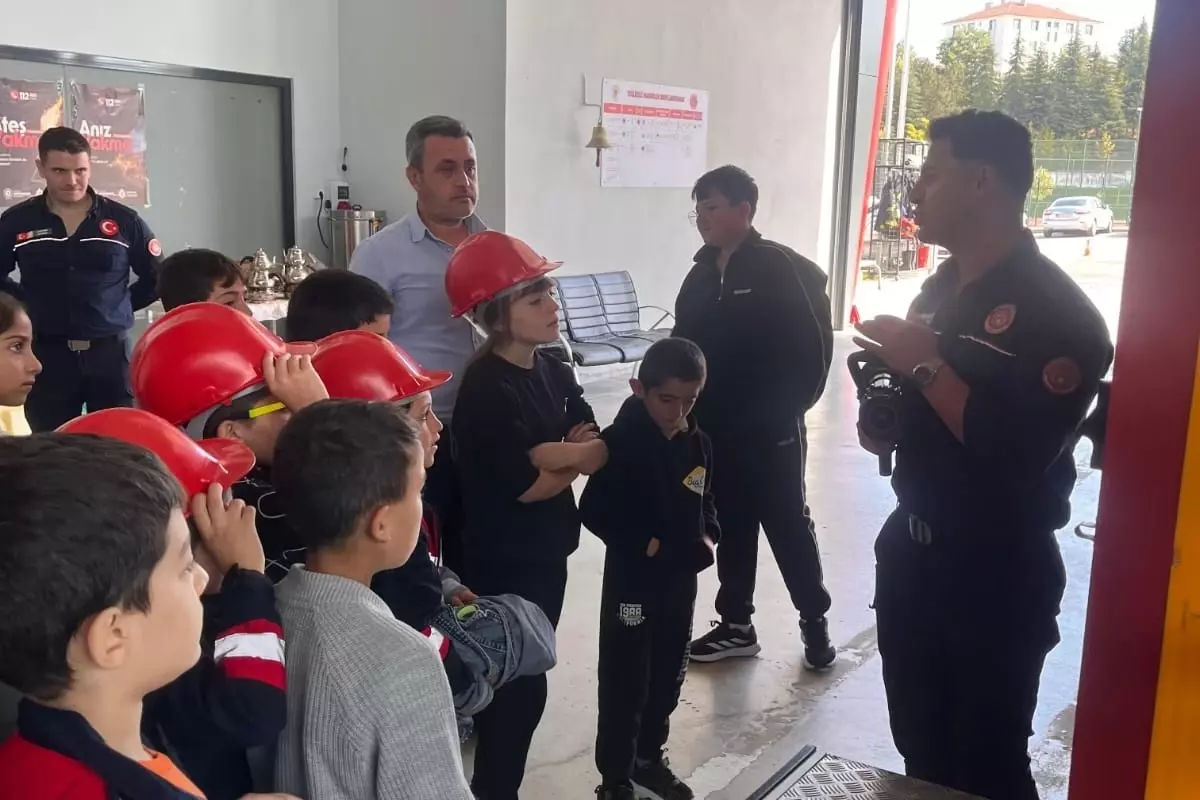İtfaiye Haftası\'nda Özel Öğrenciler Ziyarette Bulundu