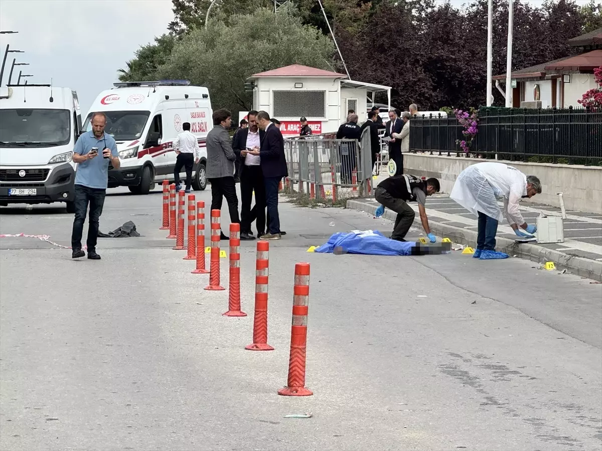 Yalova Adliyesi\'nde Silahlı Saldırı: 1 Ölü, 1 Yaralı
