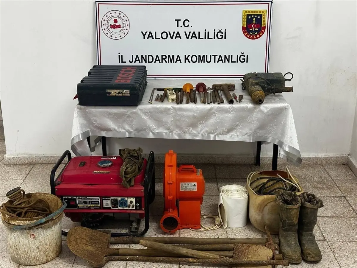 Çınarcık\'ta Kaçak Kazı Operasyonu