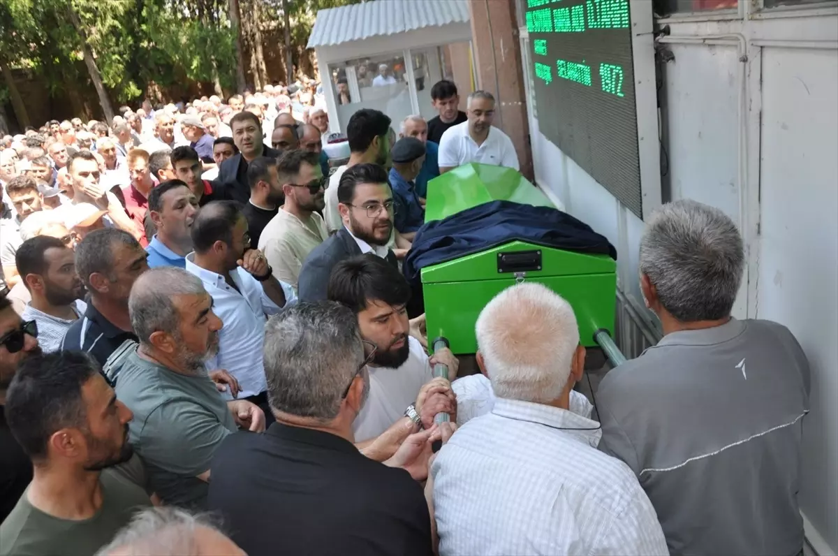 Ahmet Kızılışık Son Yolculuğuna Uğurlandı