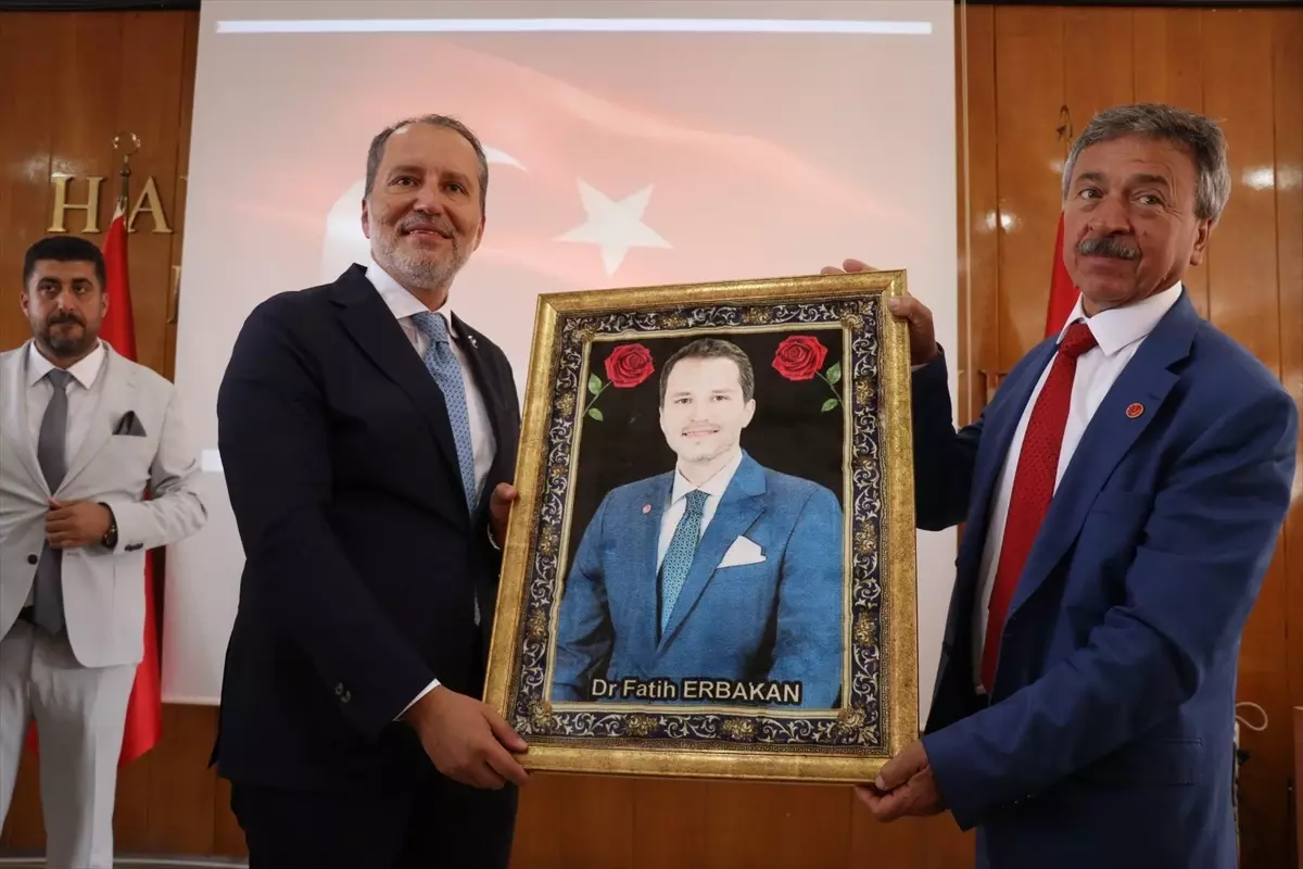 Erbakan: Türkiye\'de 14 Milyon İşsiz Var