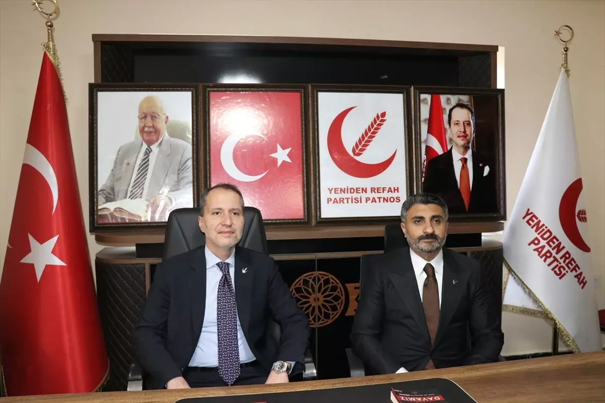 Erbakan, Patnos Kongresi\'nde Sert Açıklamalar Yaptı
