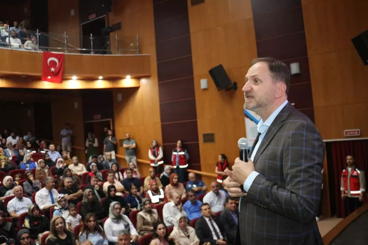 Dinç: Şehirlerin Ruhu Bağımsızlık ve Özgürlük Olmalı