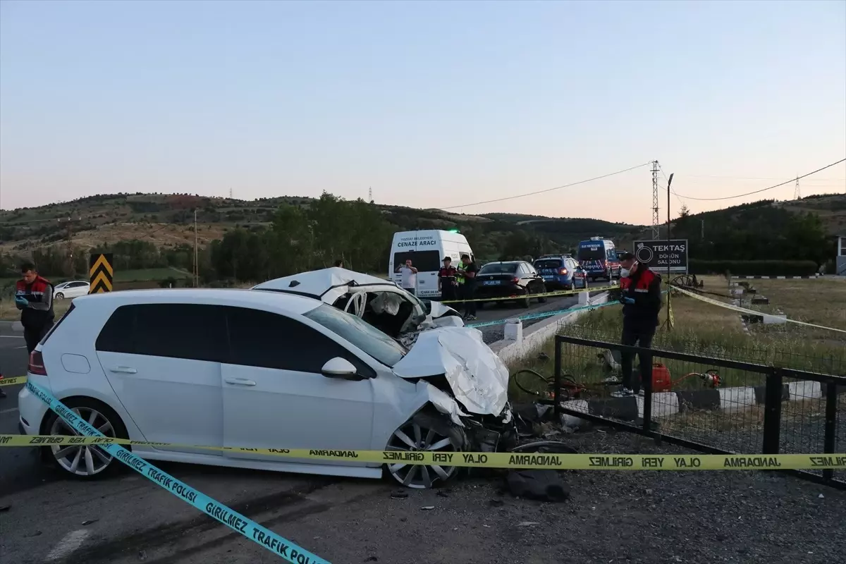 Yozgat\'ta Trafik Kazası: 2 Ölü, 1 Yaralı