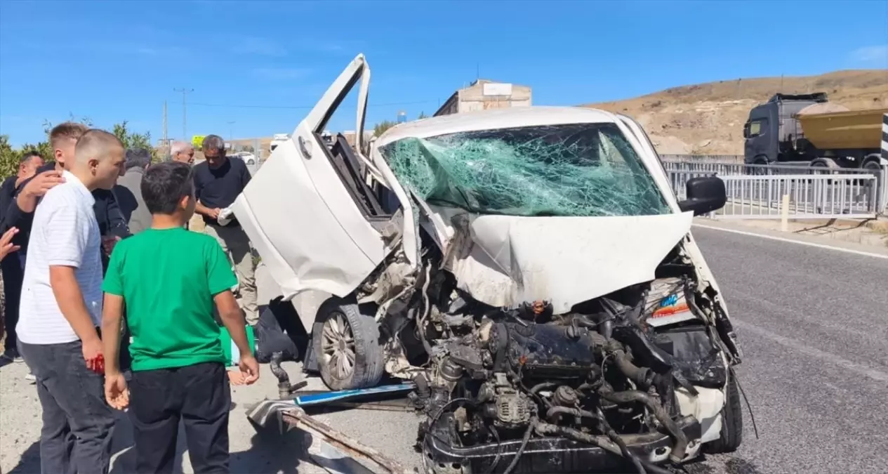 Yozgat\'ta Trafik Kazası: 5 Yaralı