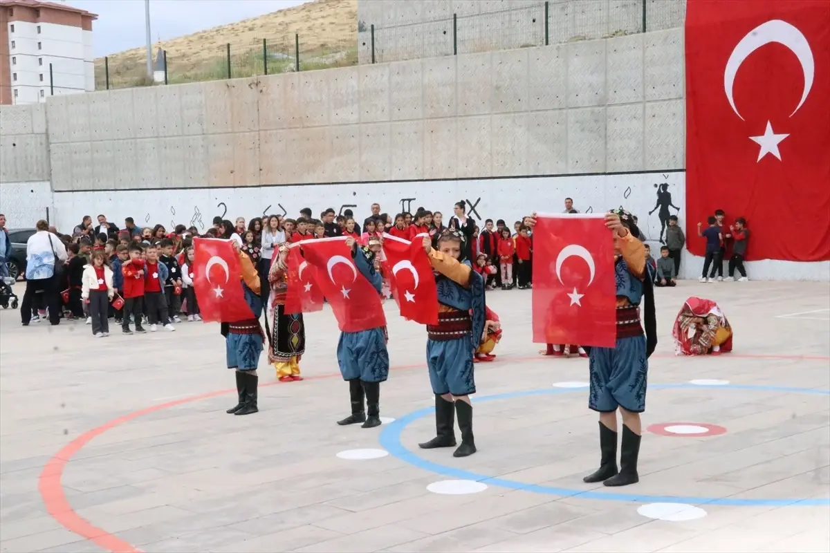 Yozgat\'ta 2025-2026 Eğitim Yılı Törenle Başladı