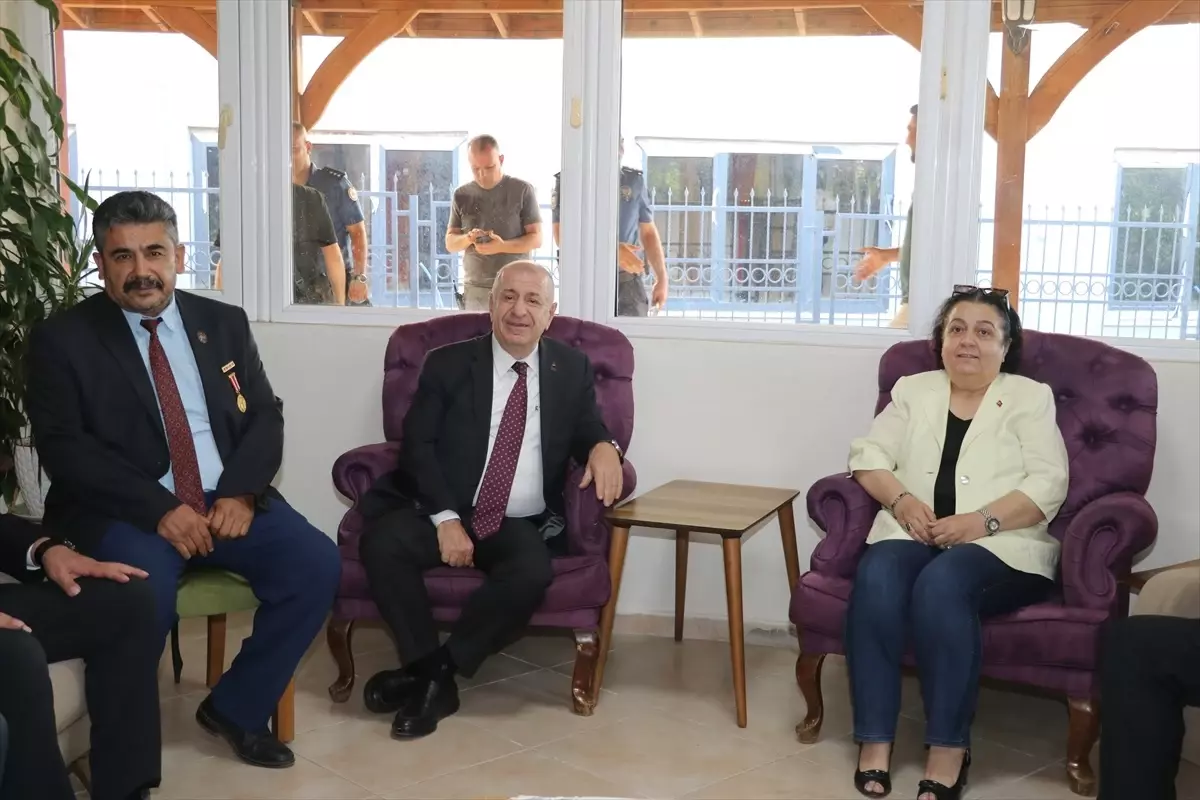 Zafer Partisi Genel Başkanı Özdağ, Adana\'da ziyaretlerde bulundu