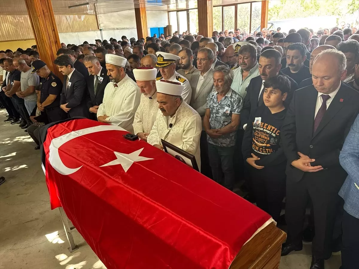 Zonguldak\'ta Maden Göçüğü: Orhan Maskar Toprağa Verildi