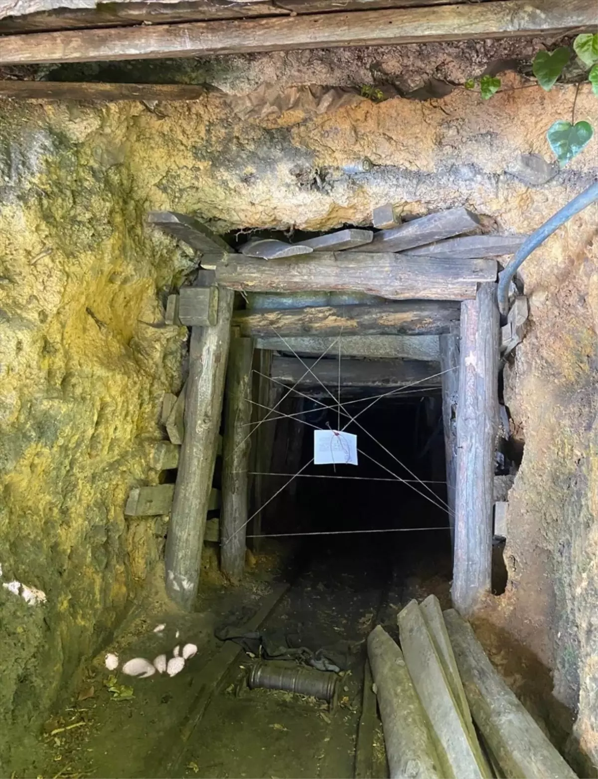 Ruhsatsız 5 Maden Ocağı Kapatıldı