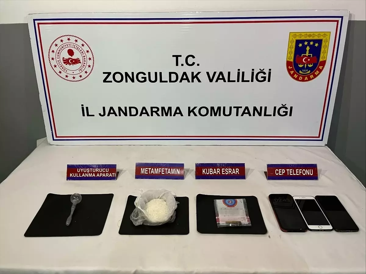 Zonguldak\'ta Uyuşturucu Operasyonu: 3 Tutuklama