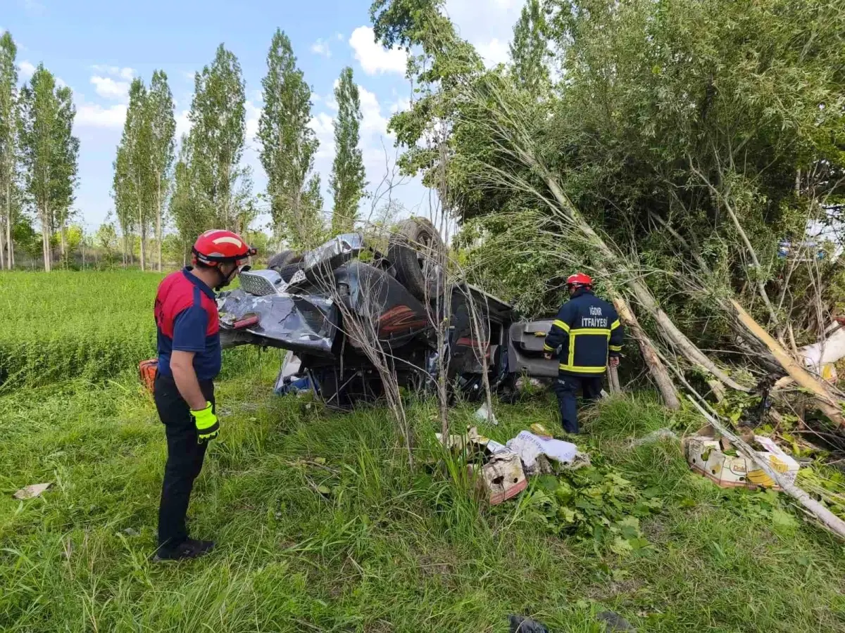 Iğdır\'da Trafik Kazası: 5 Yaralı, 1 Ölü
