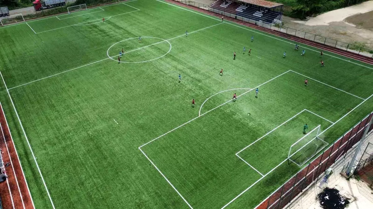 Düzce\'de Okul Sporları Yıldızlar Türkiye Şampiyonası Başladı