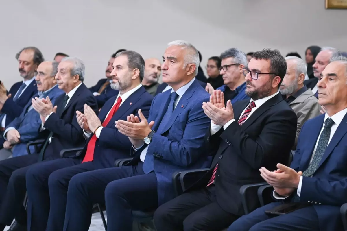 Kültür ve Turizm Bakanı Ersoy: Sezai Karakoç\'un hayatında bir hazine saklıdır