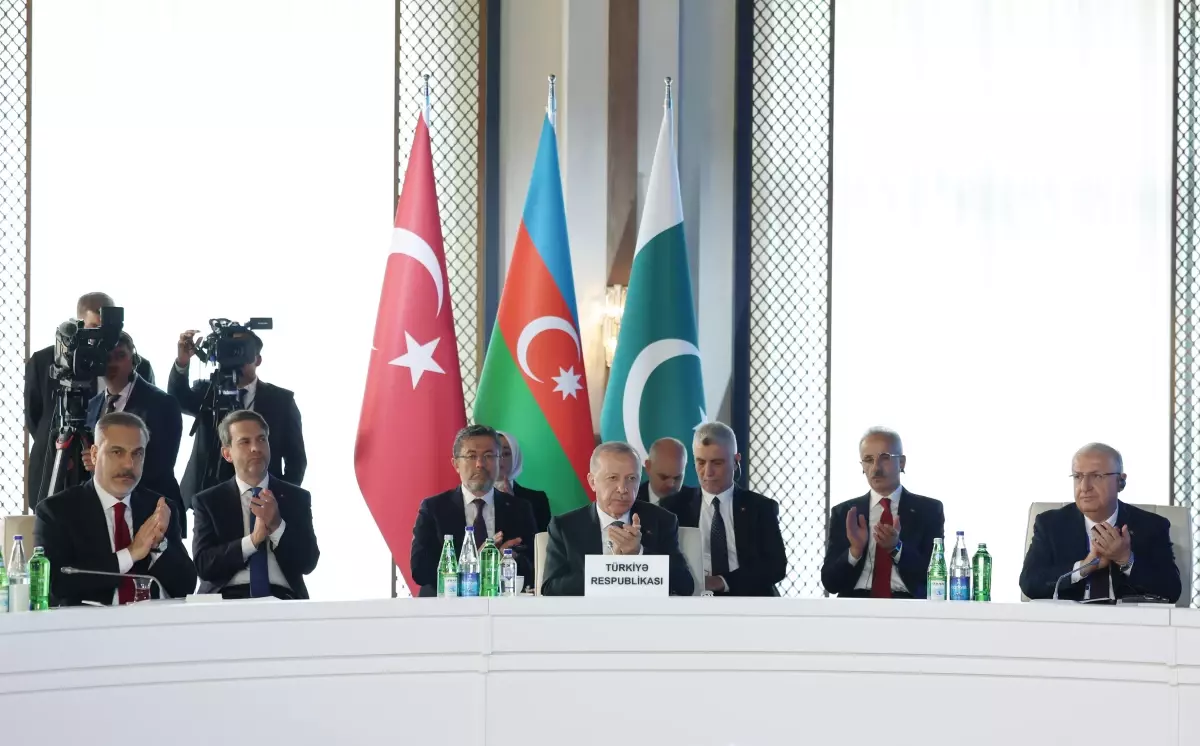 Cumhurbaşkanı Erdoğan: Bölgenin huzurunu bozmaya çalışan girişimlere karşı duracağız