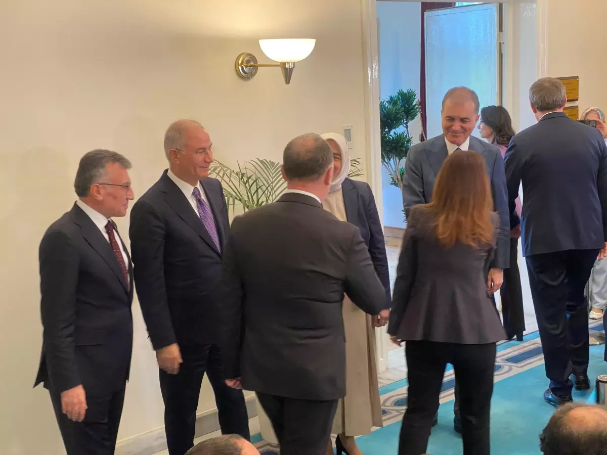 DEM Parti Heyeti AK Parti\'yi Ziyaret Etti