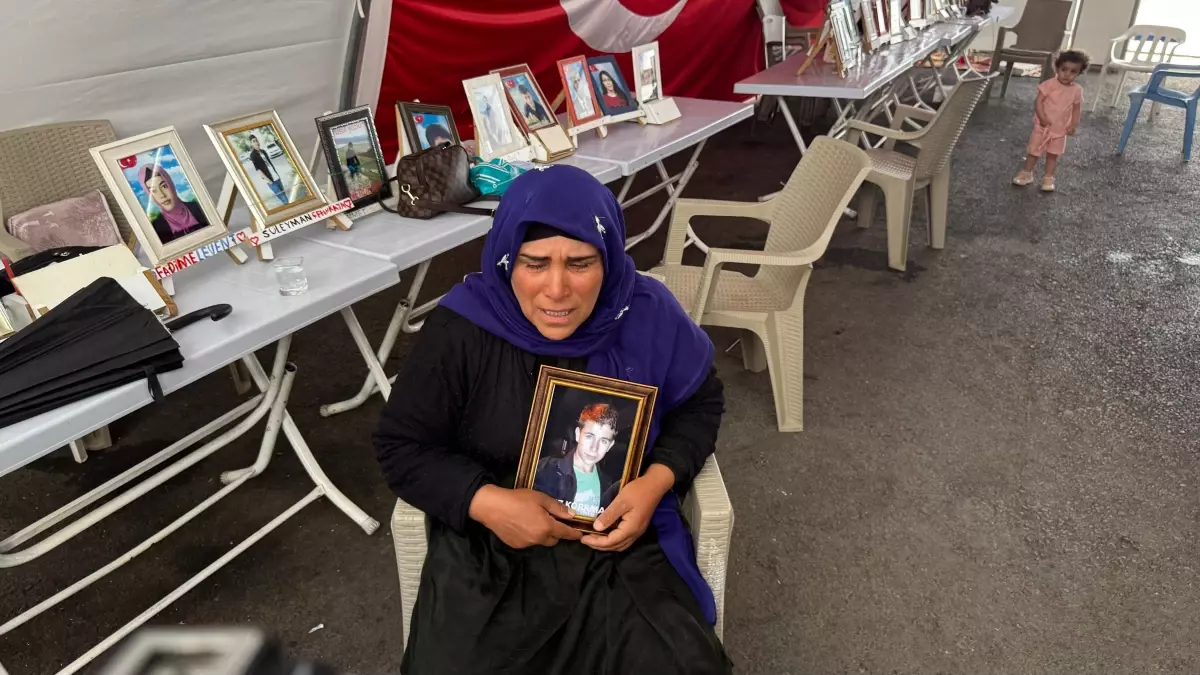 Diyarbakır\'da Evlat Nöbeti Sürüyor