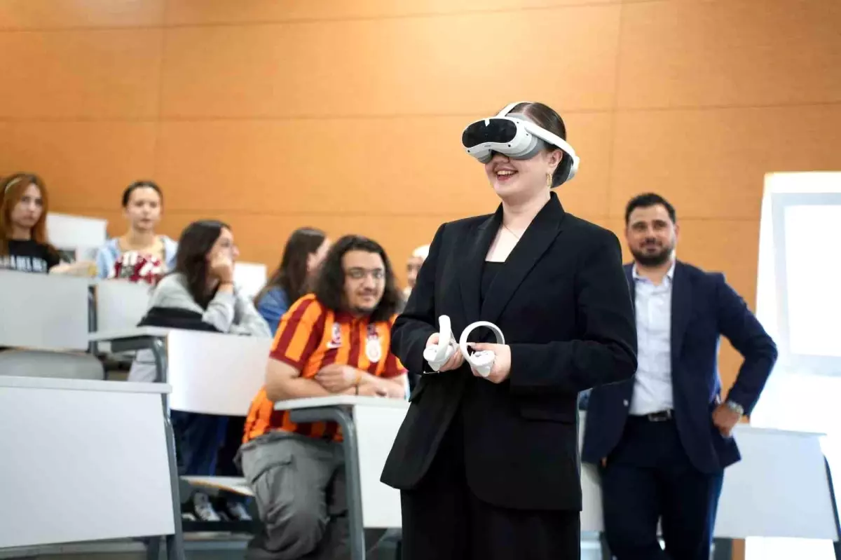 Kocaeli Üniversitesi\'nde Sanal Gerçeklik İle Psikoterapi Atölyesi