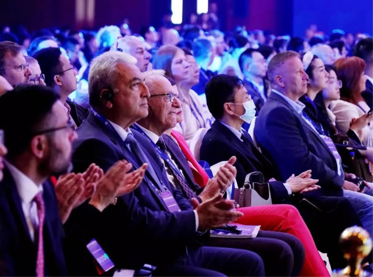 Alman Şirketler Çin\'e Yatırım Artıracak