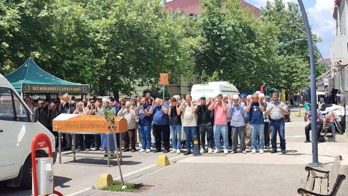 Adana\'da Yanlış Aileye Verilen Cenaze Edirne\'de Defnedildi