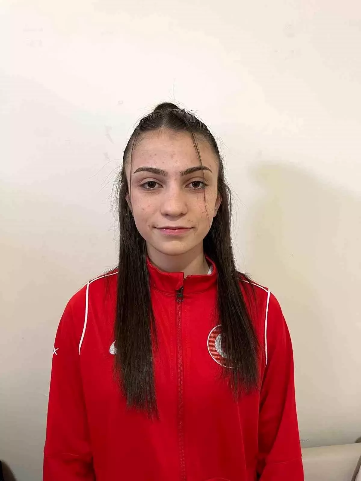 Afyonkarahisarlı Genç Sporcular U-17 Avrupa Güreş Şampiyonası\'nda Türkiye\'yi Temsil Edecek