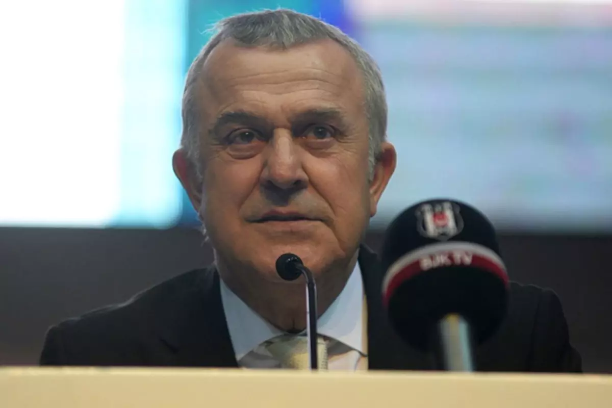 Ahmet Ürkmezgil, Beşiktaş Kulübü Divan Kurulu Başkanlığı\'na adaylığını açıkladı