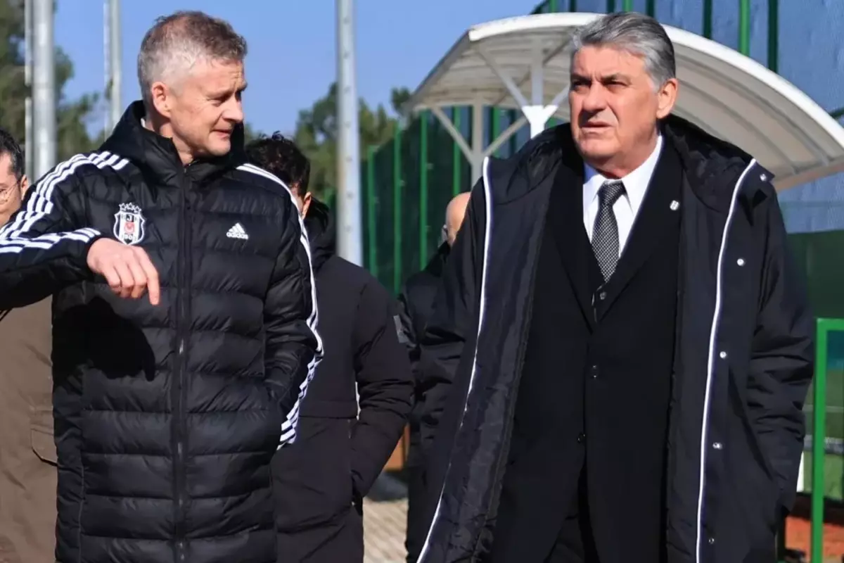 Beşiktaş\'ta 4 imza açıklandı