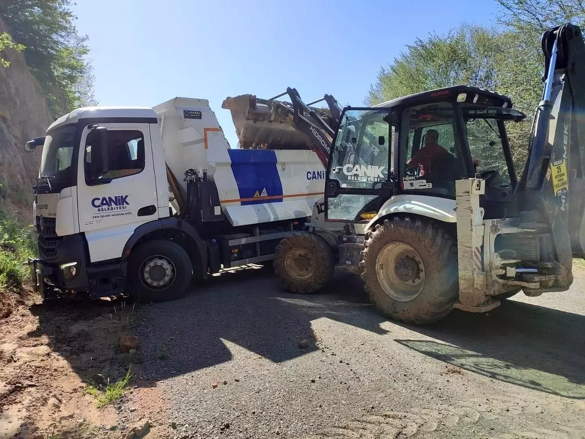 Canik\'te Kırsal Altyapı Yatırımları Devam Ediyor