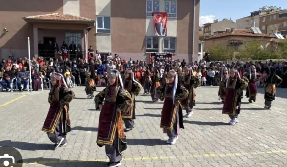 Yabancı Dil Şenliği Kayseri\'de Heyecan Yarattı