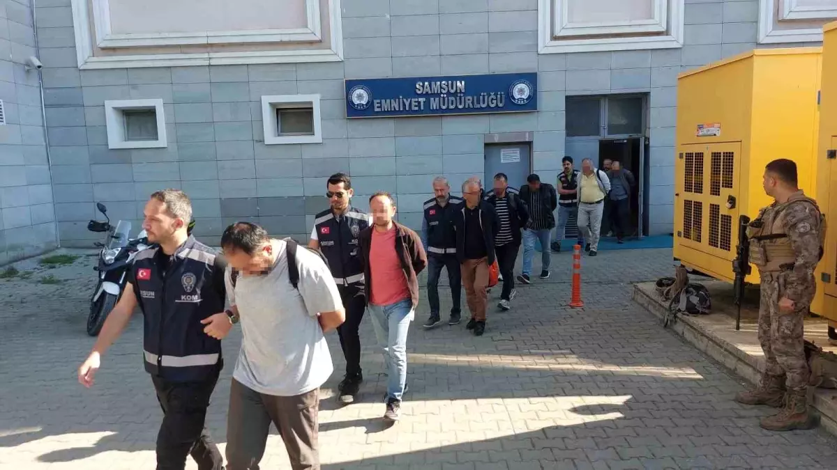 FETÖ Operasyonunda 24 Gözaltı