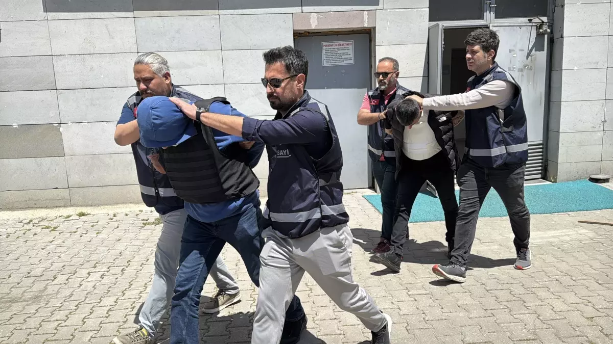 Ahmet Kol Kardeşini Vurdu, Babası Hayatını Kaybetti