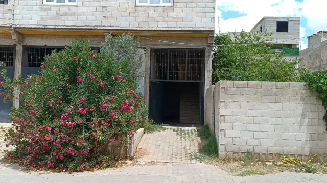 25 yaşındaki kadın evde boğularak öldürülmüş halde bulundu