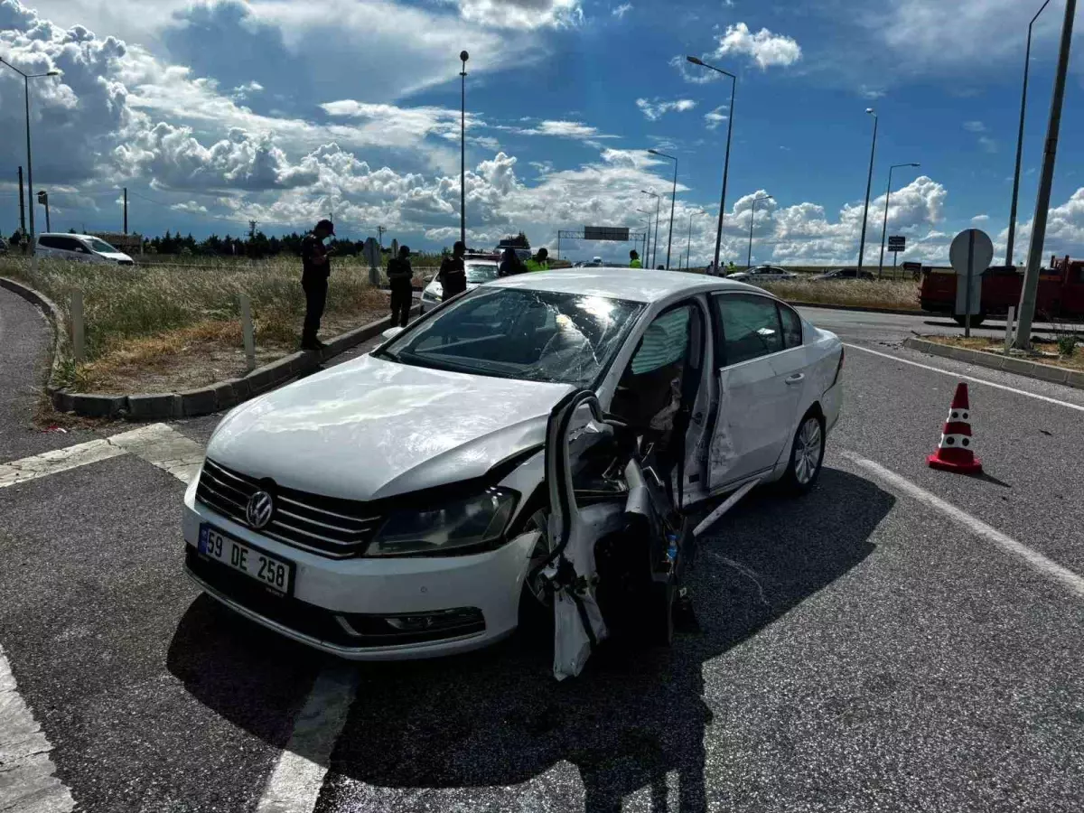 Kırklareli\'nde Trafik Kazası: 3 Yaralı
