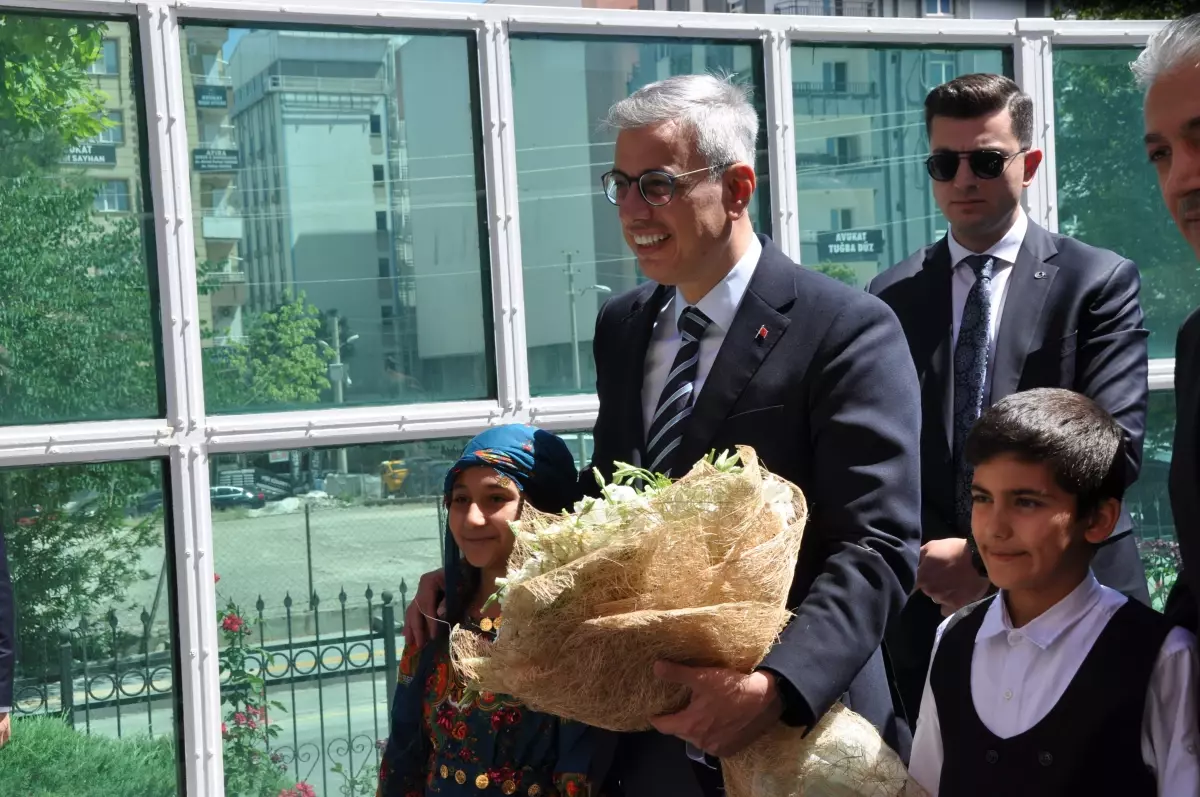 Bakan Memişoğlu: Suriye\'ye sağlık desteği vereceğiz