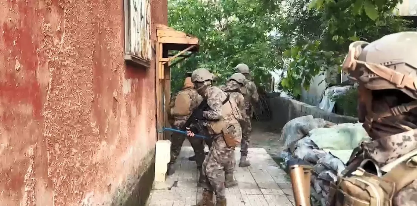 Tatvan\'da Uyuşturucu Operasyonu: 6 Tutuklama