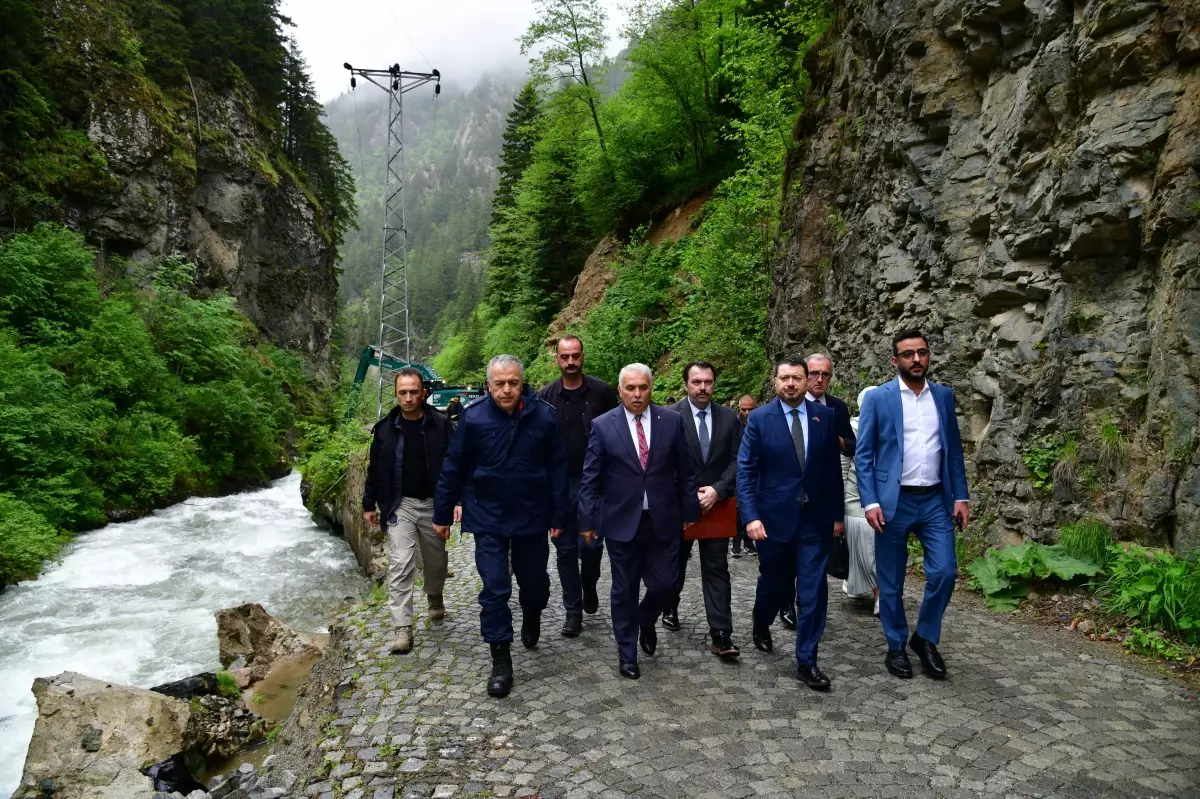 Uzungöl\'de Kayıp Çocuk İçin Arama Devam Ediyor