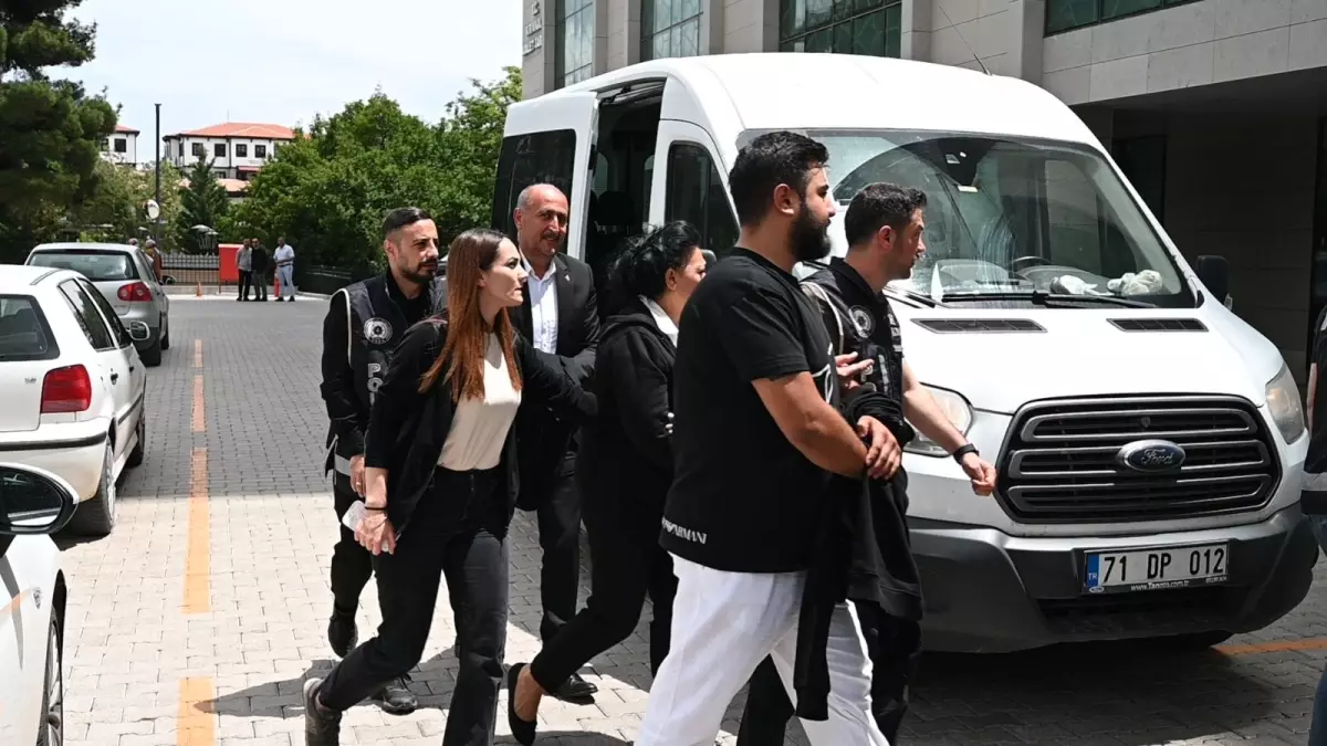 Kırıkkale\'de İrtikap Operasyonu: 12 Gözaltı