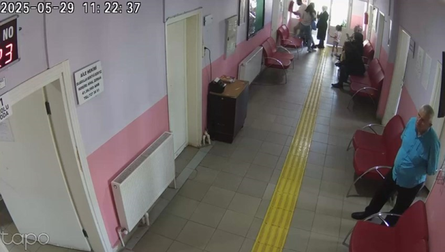 Kocaeli'de aile hekimi darbedildi; gözaltına alınan saldırgan serbest Kocaeli'de aile hekimi darbedildi; gözaltına alınan saldırgan serbest