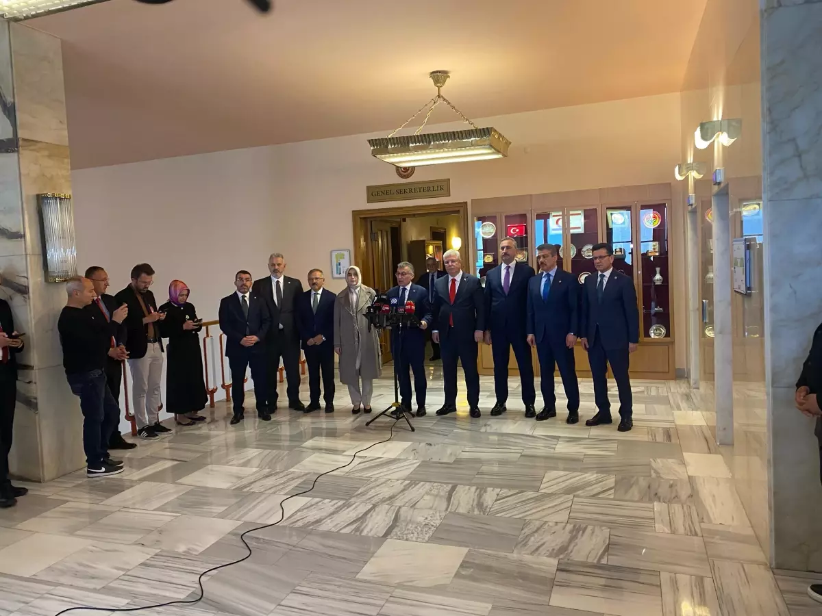 AK Parti, Numan Kurtulmuş\'u Meclis Başkanı Adayı Gösterdi