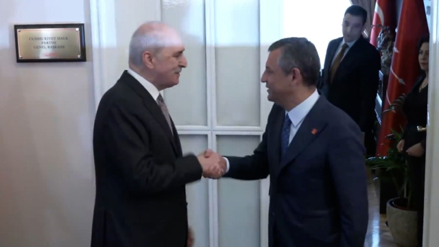 Meclis Başkanı Kurtulmuş Özgür Özel'i ziyaret ediyor Meclis Başkanı Kurtulmuş Özgür Özel'i ziyaret ediyor