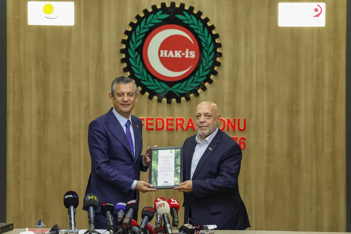 Özgür Özel: Derhal Asgari Ücret Komisyonu\'nun toplanmasını bekliyoruz