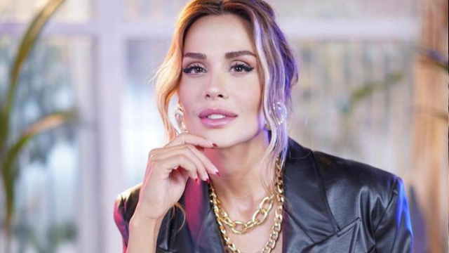 Şarkıcı Şimal'den acı haber! Yaşam savaşını kaybetti Şarkıcı Şimal'den acı haber! Yaşam savaşını kaybetti