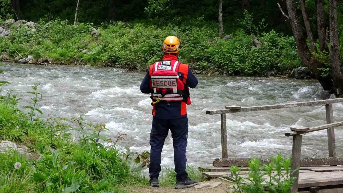 Uzungöl\'de Kaybolan Çocuk İçin Arama Devam Ediyor