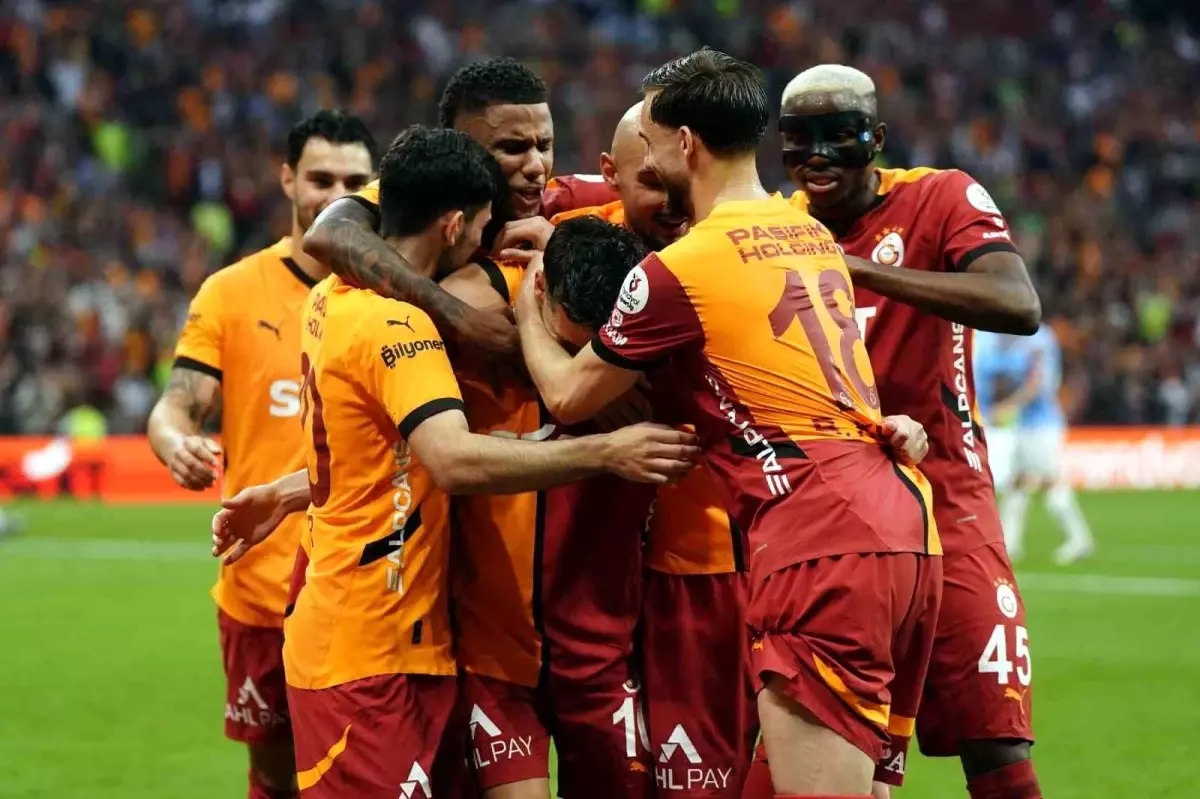 Galatasaray 1-0 Başakşehir: İlk Yarının Özeti