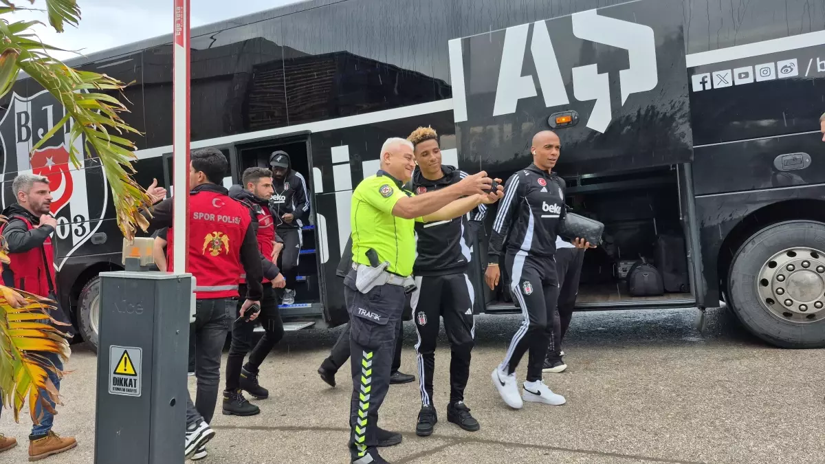 Beşiktaş Bodrum\'a Özel Uçakla Gitti