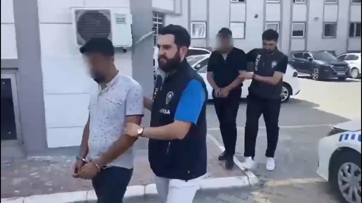 Bursa\'da Dolandırıcılık Operasyonu: 18 Tutuklama