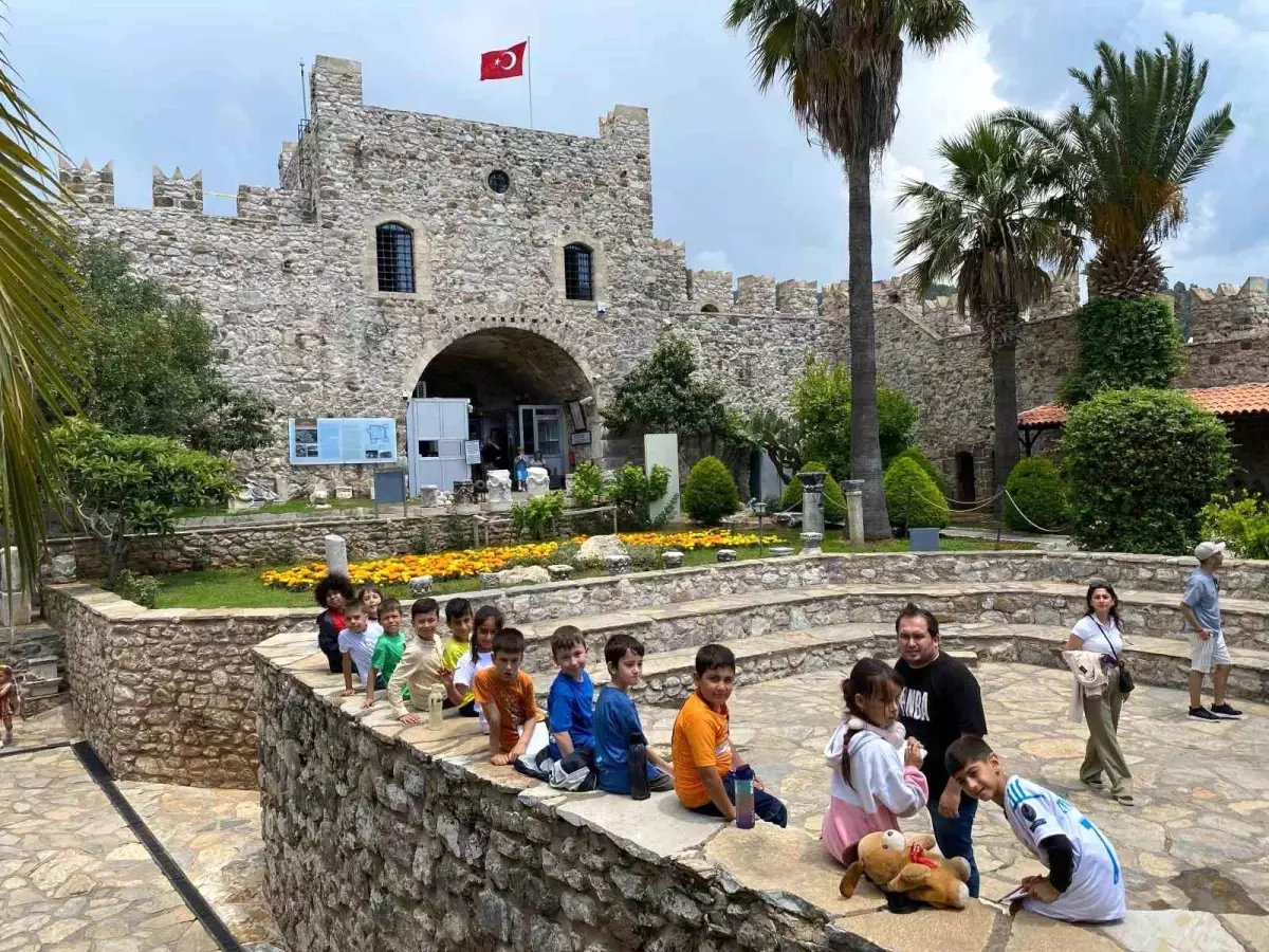 Çocuklar Tarihi Resimliyor Projesi