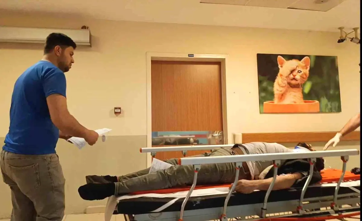 Bursa\'da Motosiklet Kazası: 3 Yaralı