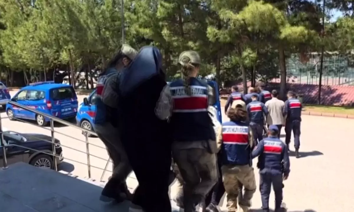 Gaziantep\'te Dolandırıcılık Çetesi Çökertildi