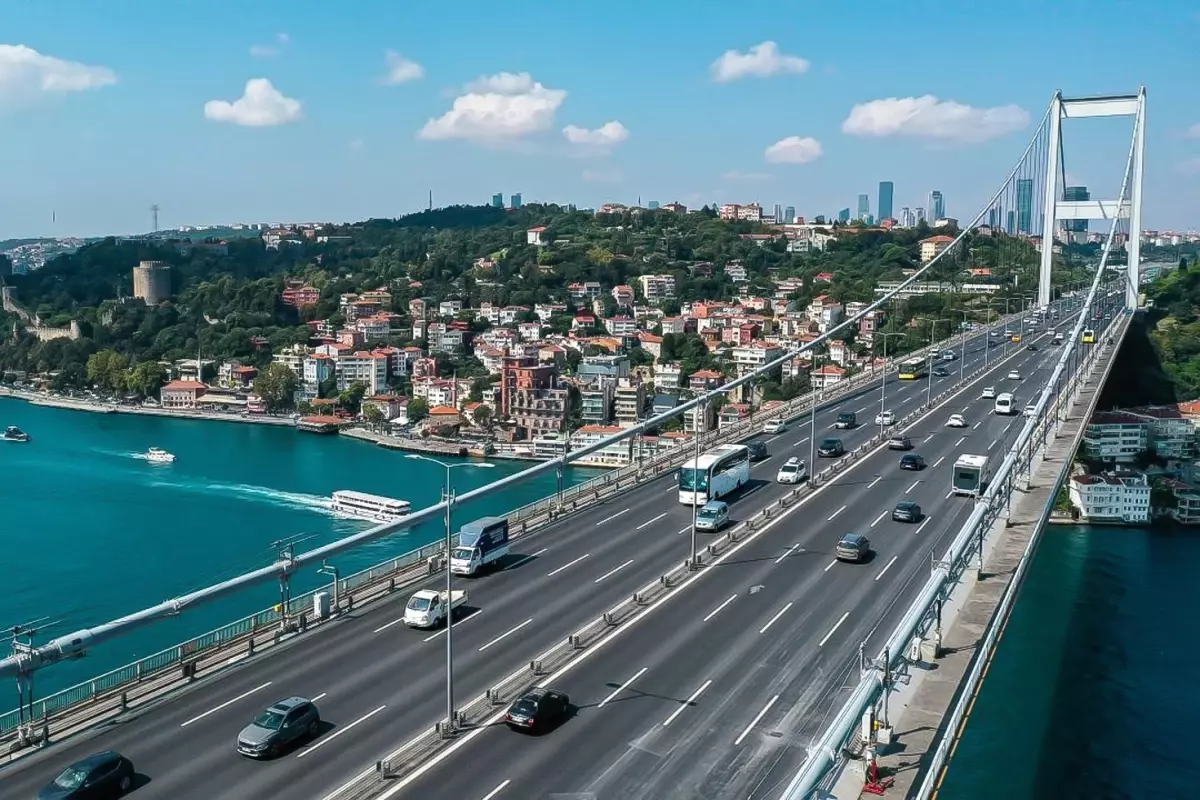 Kurban Bayramı\'nda köprü, otoyol ve şehir içi toplu taşıma ücretsiz olacak