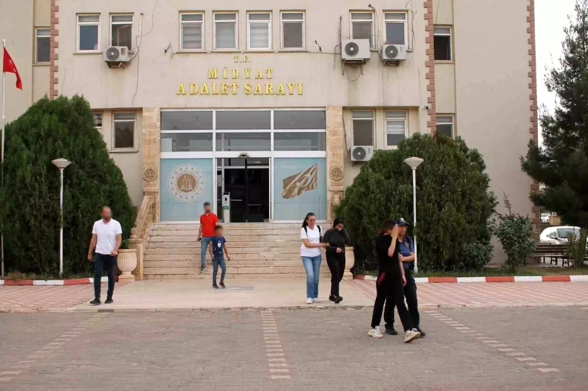 Hırsızlık Yapan Kız Kardeşler Tutuklandı